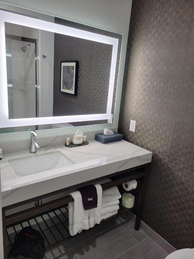 La Quinta Inn & Suites By Wyndham テレル エクステリア 写真