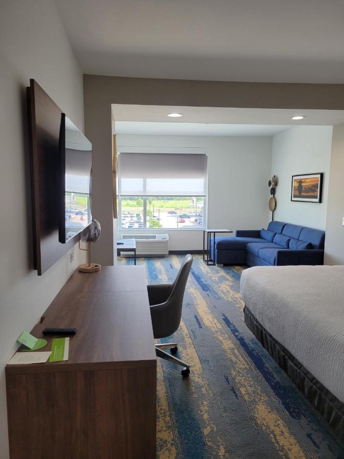 La Quinta Inn & Suites By Wyndham テレル エクステリア 写真