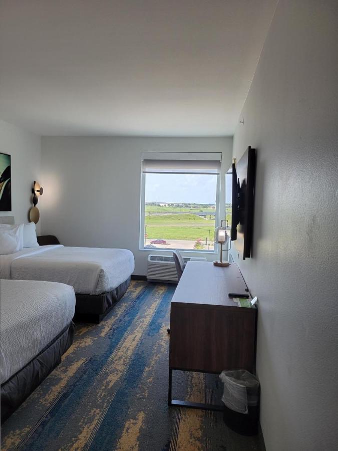La Quinta Inn & Suites By Wyndham テレル エクステリア 写真