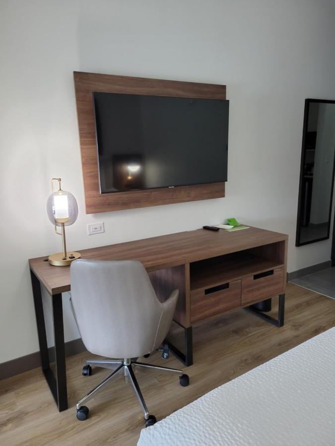 La Quinta Inn & Suites By Wyndham テレル エクステリア 写真