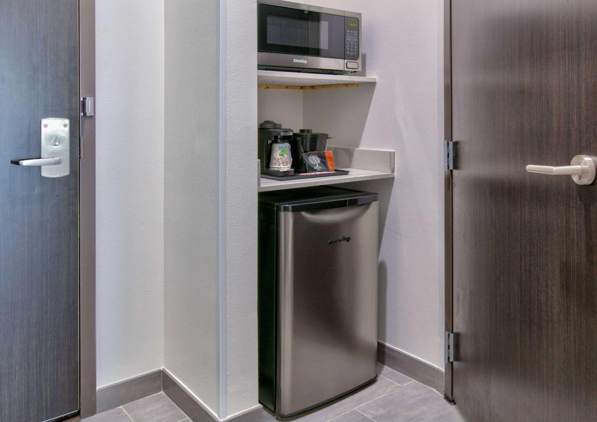 La Quinta Inn & Suites By Wyndham テレル エクステリア 写真